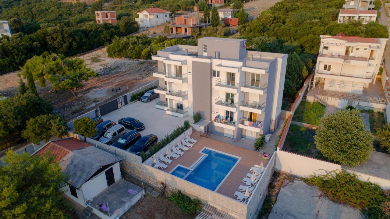 Posejdon Lux Apartamento Utjeha Exterior foto