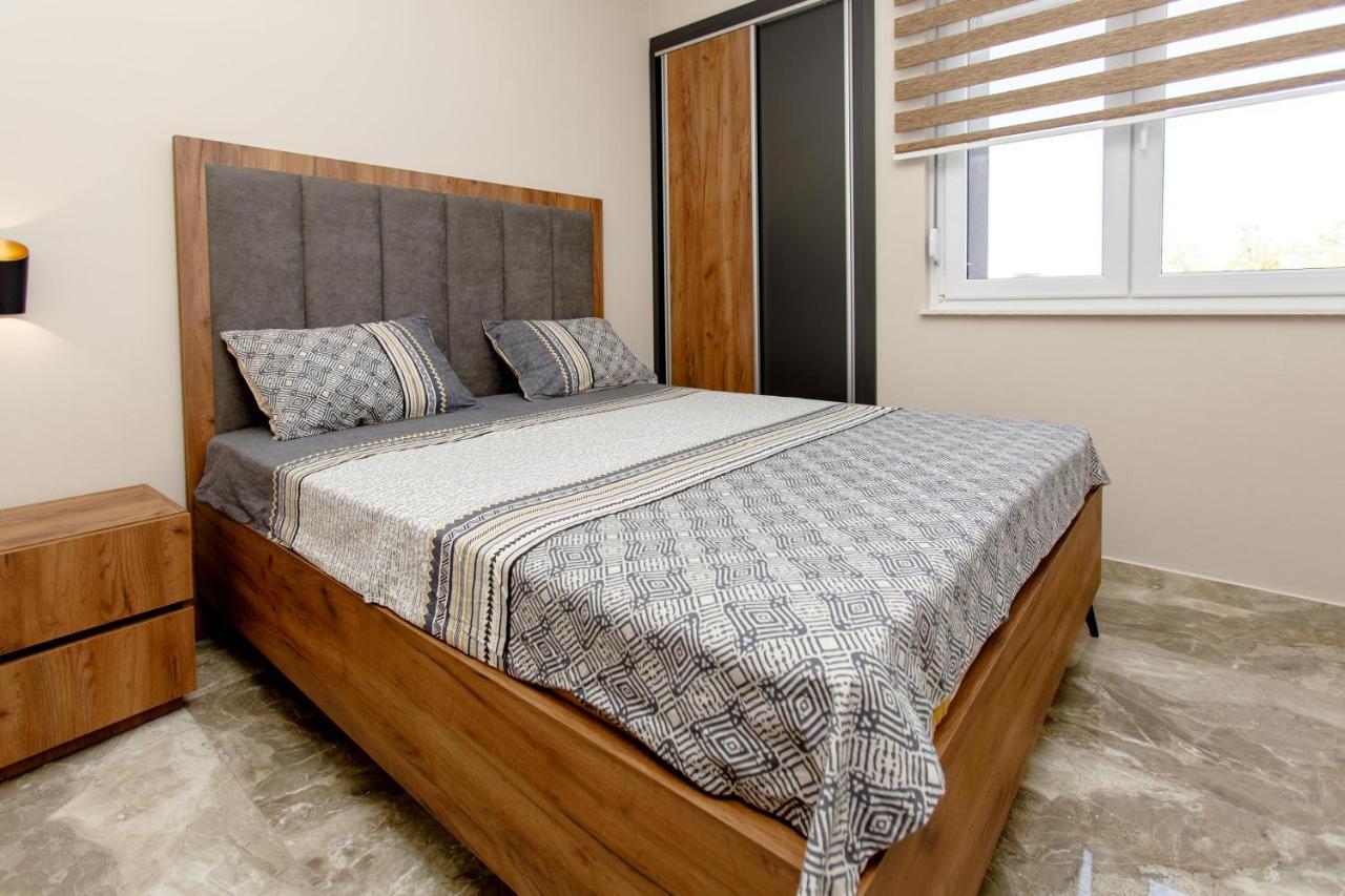 Posejdon Lux Apartamento Utjeha Exterior foto