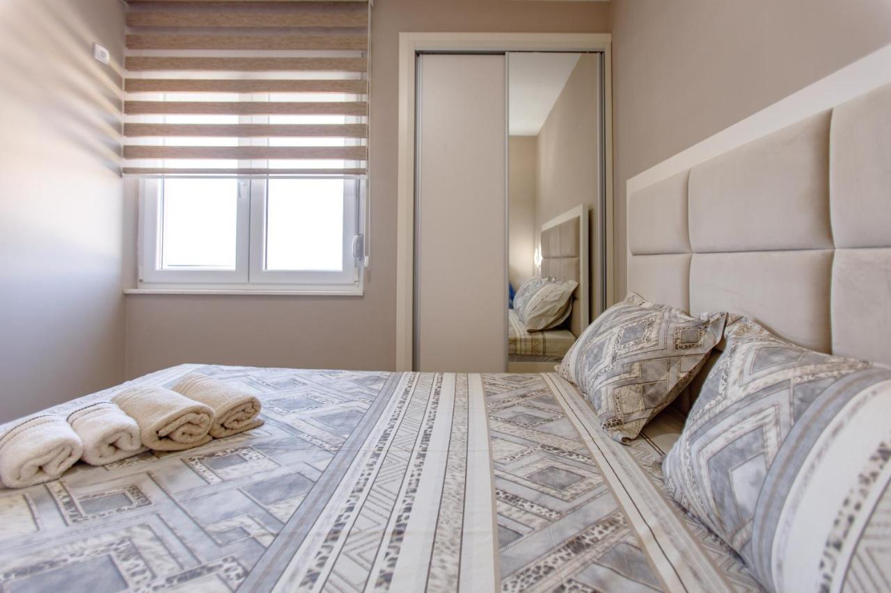 Posejdon Lux Apartamento Utjeha Exterior foto
