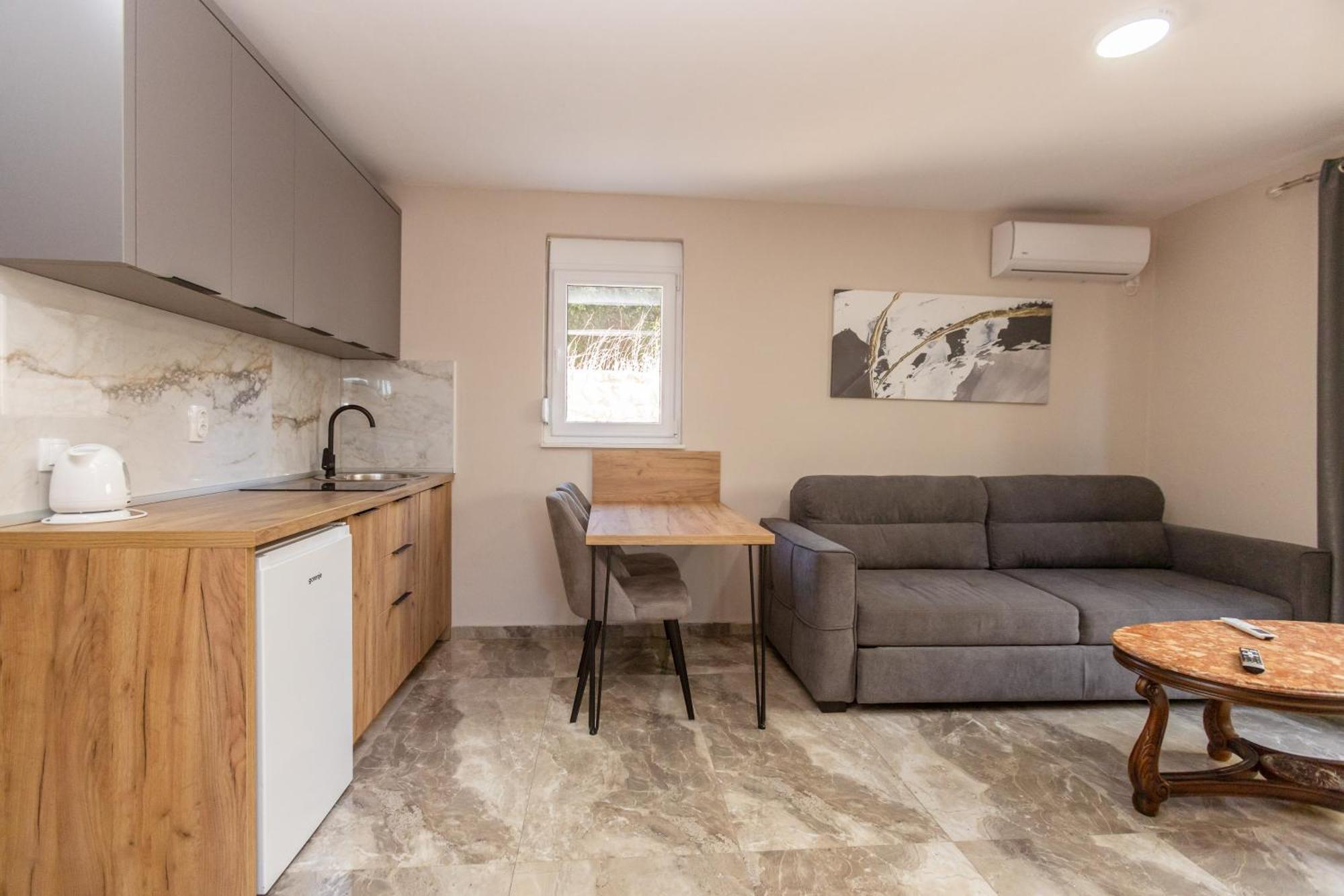 Posejdon Lux Apartamento Utjeha Exterior foto